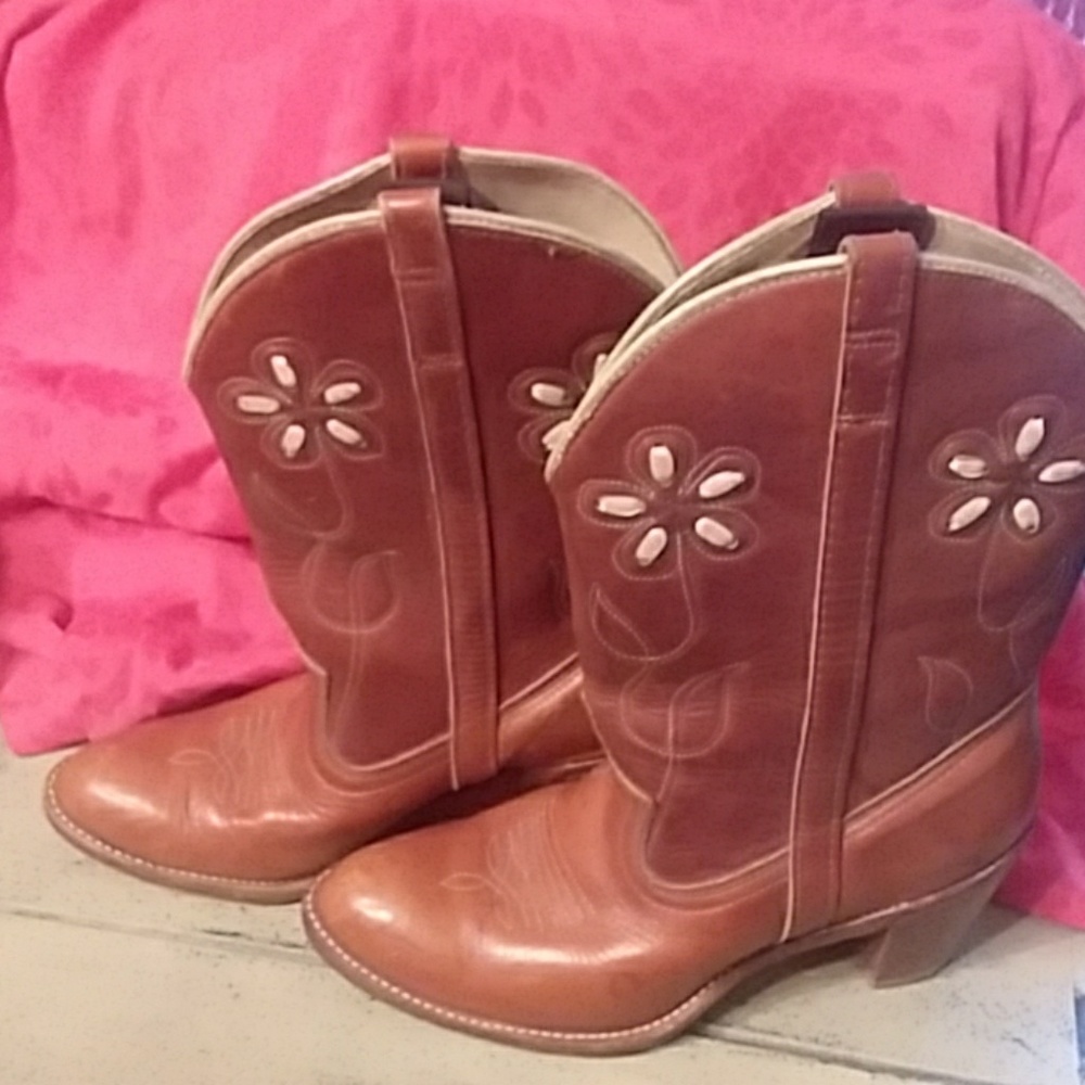 Dingo Boots